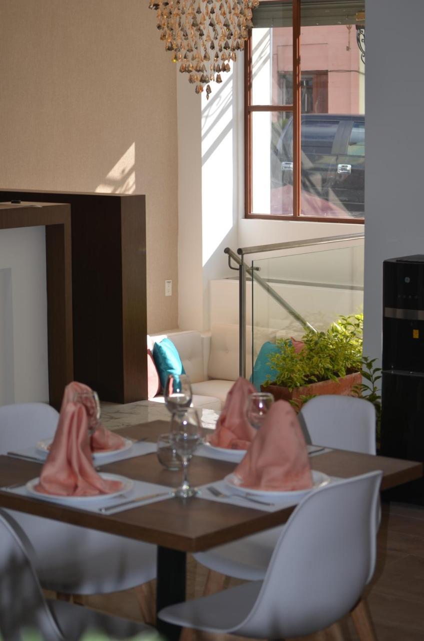 Hotel Gran Mariscal Кито Екстериор снимка