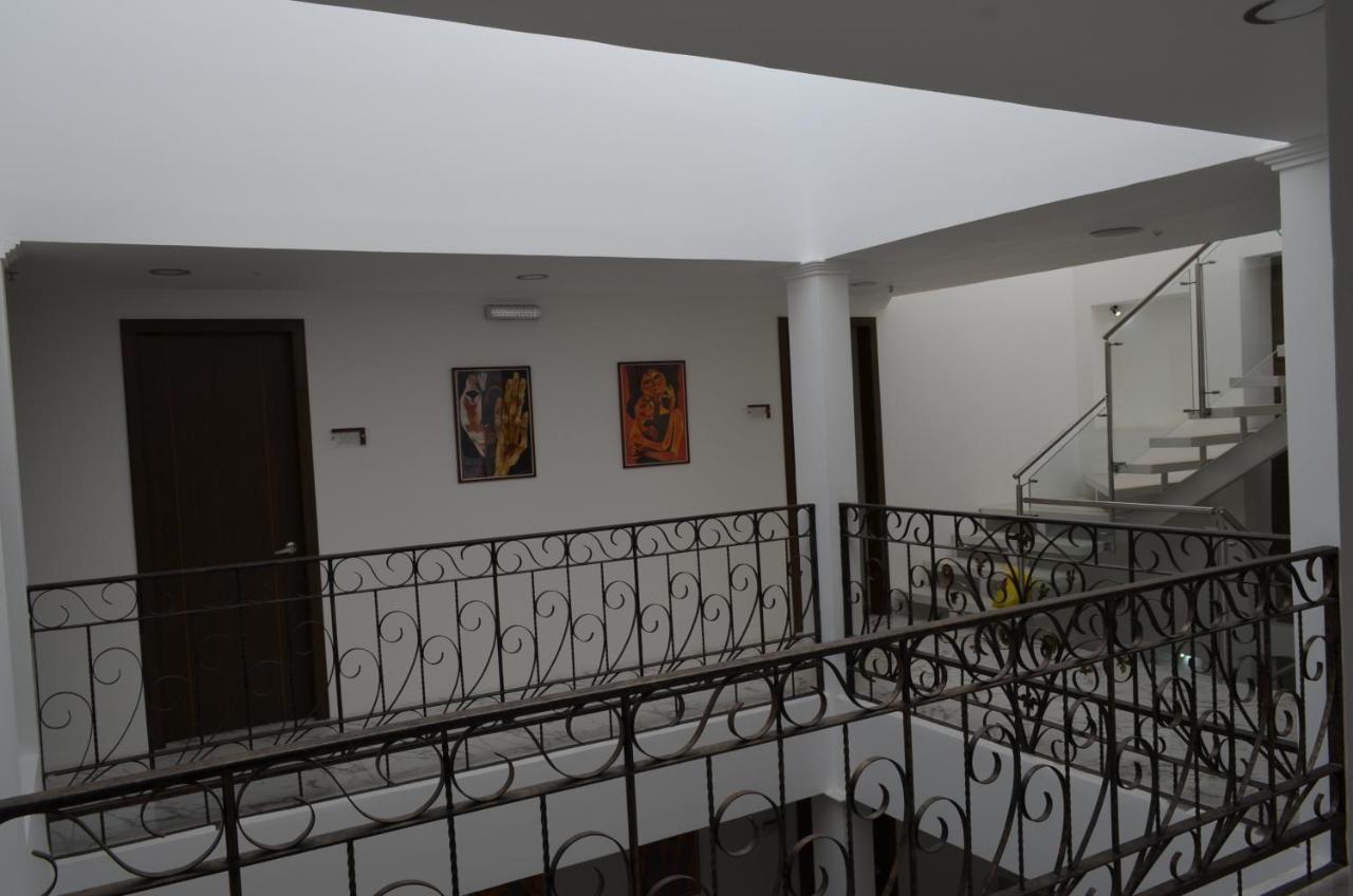 Hotel Gran Mariscal Кито Екстериор снимка