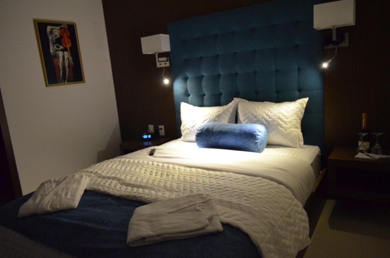 Hotel Gran Mariscal Кито Екстериор снимка