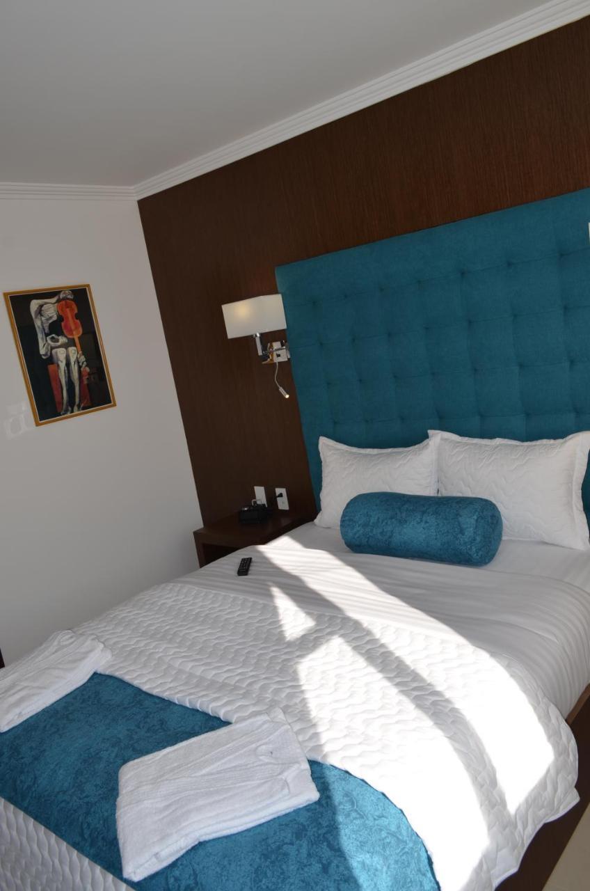 Hotel Gran Mariscal Кито Екстериор снимка