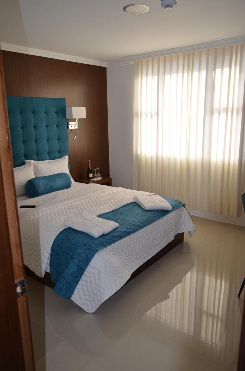 Hotel Gran Mariscal Кито Екстериор снимка
