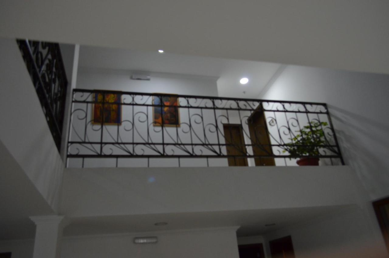 Hotel Gran Mariscal Кито Екстериор снимка