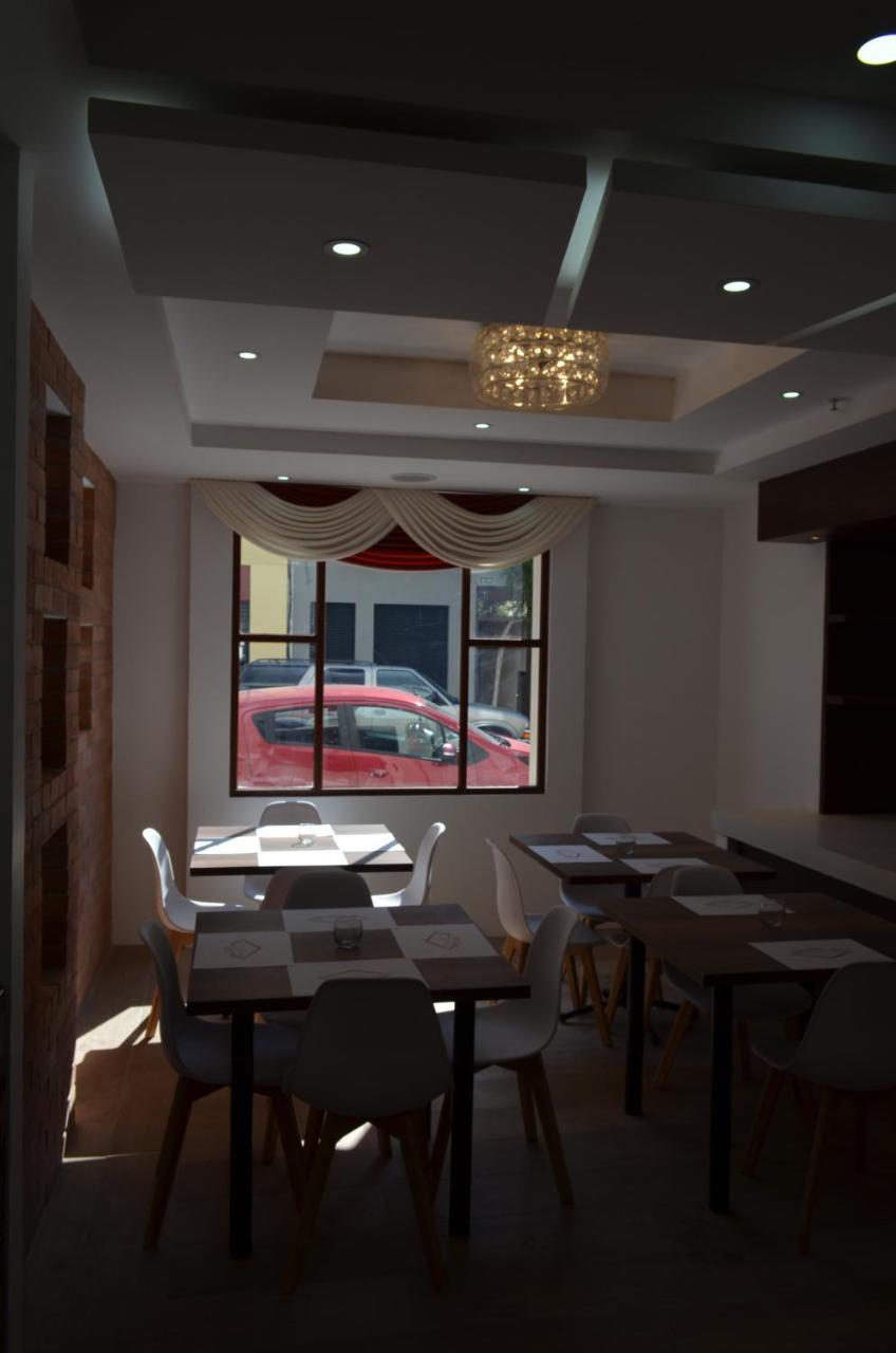 Hotel Gran Mariscal Кито Екстериор снимка