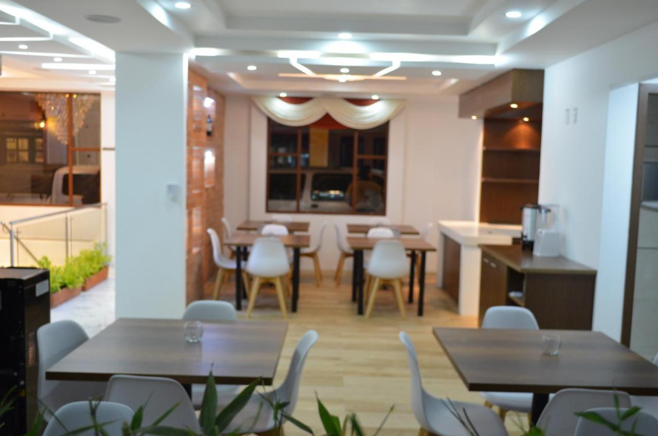 Hotel Gran Mariscal Кито Екстериор снимка