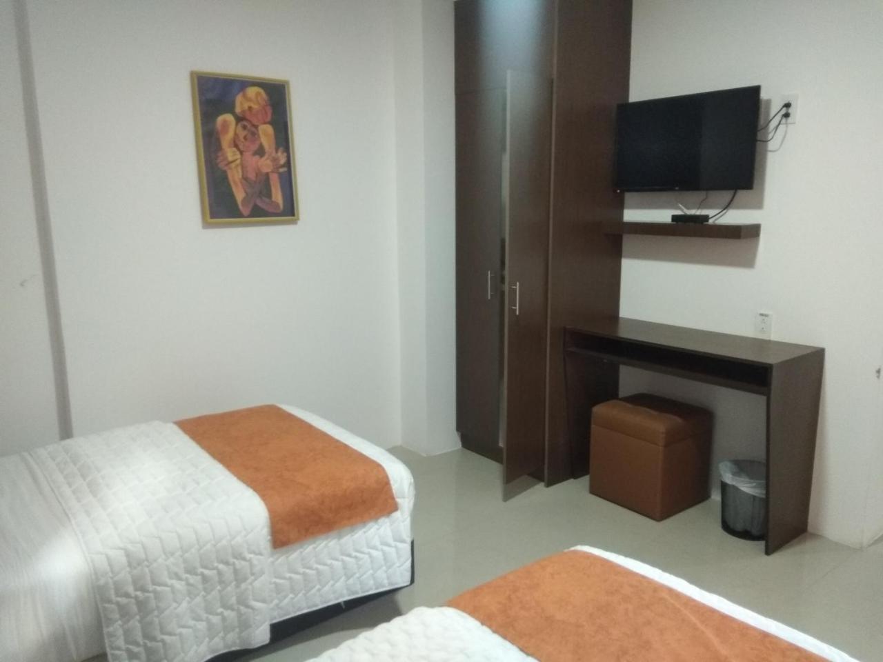 Hotel Gran Mariscal Кито Екстериор снимка
